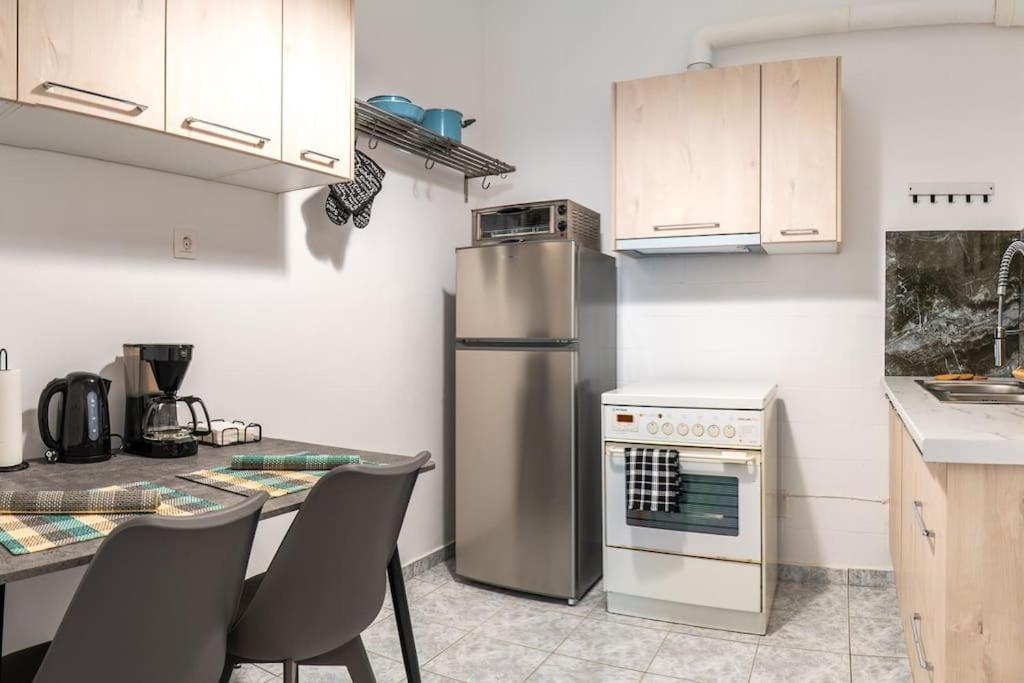 Apartamento 4 Family And Friends - Acropolis View Atenas Exterior foto
